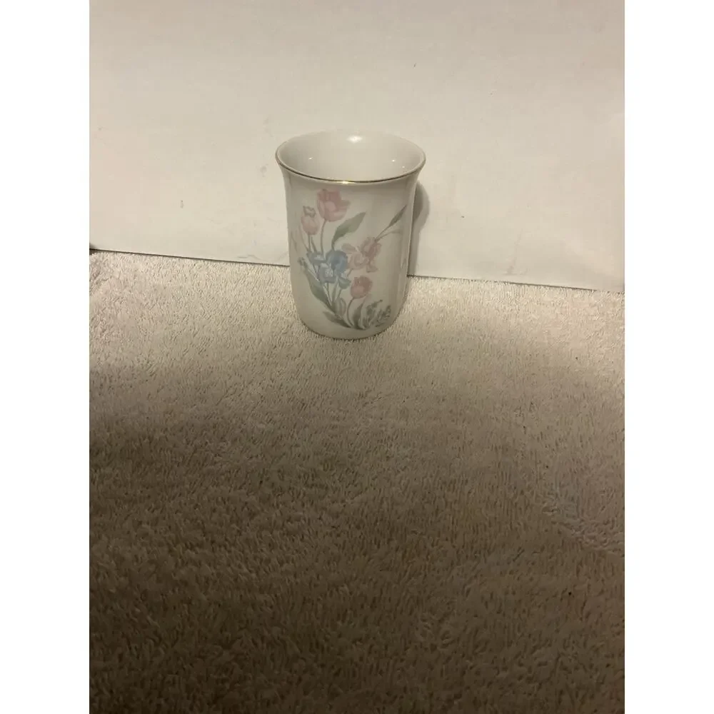 Mount Clemens Floral Porcelain Cup Multicolor Small Bathroom Accessory